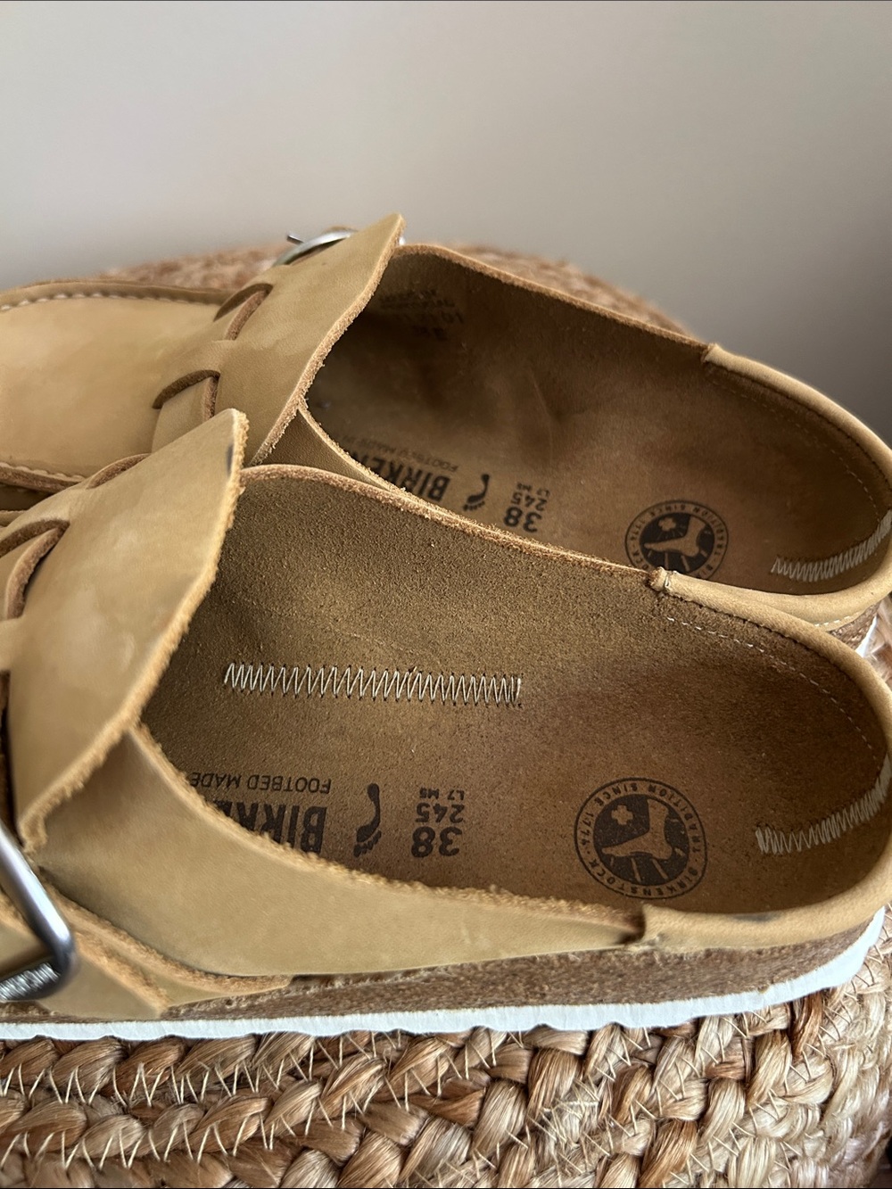 Birkenstock Buckley Tan Leather Clog - Picture 4 of 9